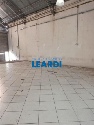 Imóvel Comercial para Alugar, 700 m² em Vila Pires - Santo André