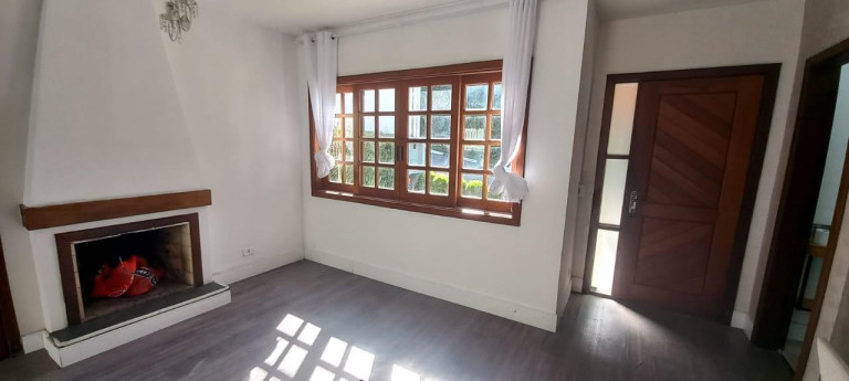 Imagem Imóvel com 3 Quartos à Venda, 150 m² Imagem Imóvel com 3 Quartos à Venda, 150 m²