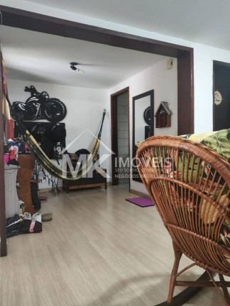 Imagem Sobrado com 3 Quartos à Venda, 112 m² em Cajuru - Curitiba Imagem Sobrado com 3 Quartos à Venda, 112 m² em Cajuru - Curitiba