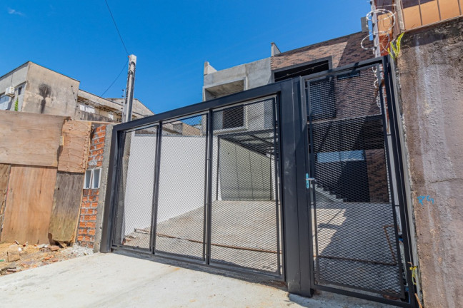 Casa com 3 Quartos à Venda,  em Chácara Das Pedras - Porto Alegre