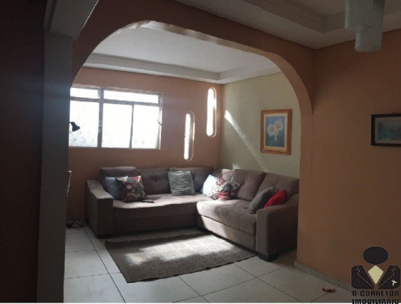 Casa com 3 Quartos à Venda, 220 m² em Betânia - Belo Horizonte