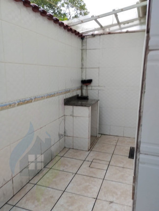 Imagem Imóvel com 2 Quartos à Venda, 80 m² em Vila São Paulo - Mongaguá