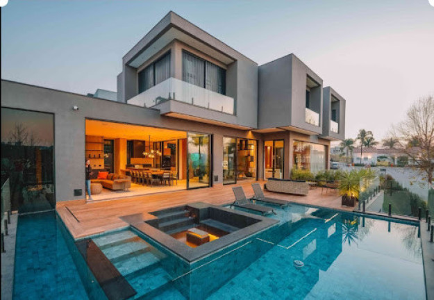 Casa com 4 Quartos à Venda ou Locação, 700 m² em Alphaville - Barueri