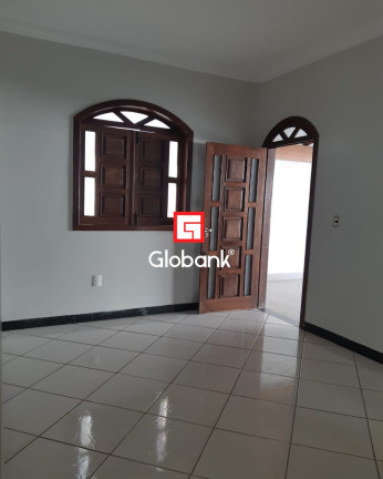 Imagem Casa com 3 Quartos à Venda, 236 m² em Cidade Nova - Montes Claros Imagem Casa com 3 Quartos à Venda, 236 m² em Cidade Nova - Montes Claros