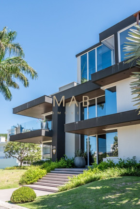 Imagem Casa com 7 Quartos à Venda, 780 m² em Jurerê Internacional - Florianópolis Imagem Casa com 7 Quartos à Venda, 780 m² em Jurerê Internacional - Florianópolis