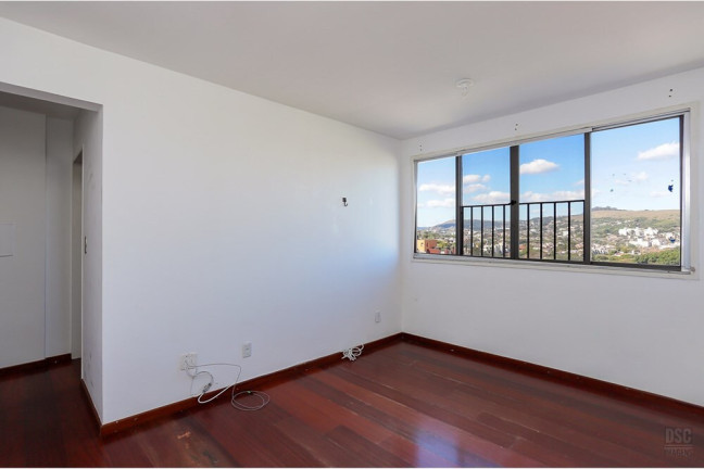 Imagem Imóvel com 2 Quartos à Venda, 63 m² em Cristal - Porto Alegre