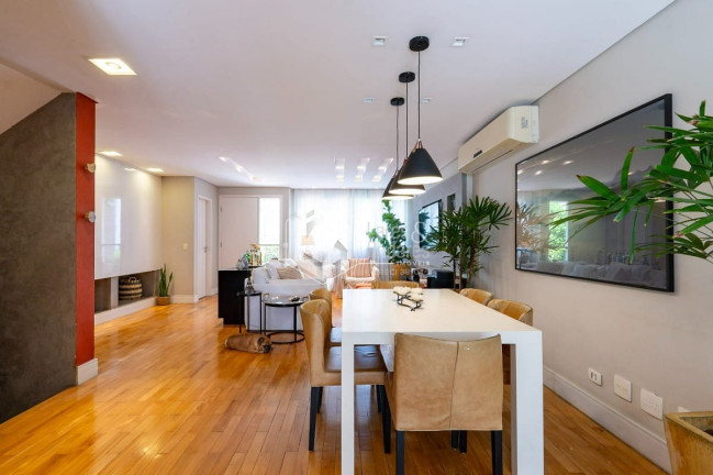 Imagem Casa com 4 Quartos à Venda, 274 m² em Vila Andrade - São Paulo Imagem Casa com 4 Quartos à Venda, 274 m² em Vila Andrade - São Paulo