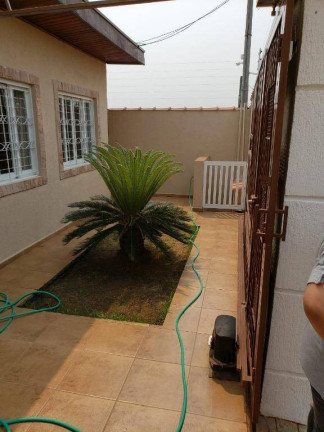 Imagem Casa com 3 Quartos à Venda, 230 m² em Residencial Estoril - Taubaté Imagem Casa com 3 Quartos à Venda, 230 m² em Residencial Estoril - Taubaté