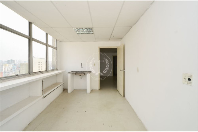 Imagem Loja à Venda, 930 m² em República - São Paulo Imagem Loja à Venda, 930 m² em República - São Paulo