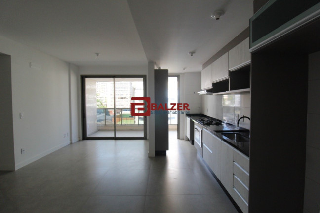 Imagem Apartamento com 3 Quartos à Venda, 136 m² em Centro - Florianópolis Imagem Apartamento com 3 Quartos à Venda, 136 m² em Centro - Florianópolis