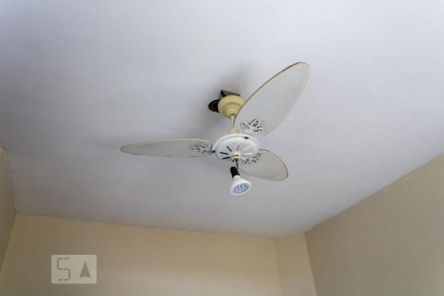 Imagem Imóvel com 2 Quartos para Alugar, 25 m² em Campo Grande - Rio De Janeiro