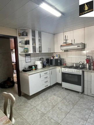 Imagem Sobrado com 3 Quartos à Venda, 267 m² em Guabirotuba - Curitiba