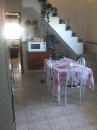 Imagem Sobrado com 3 Quartos à Venda, 213 m² em Residencial Estoril - Taubaté