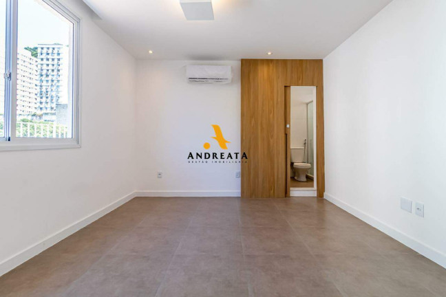 Imagem Cobertura com 3 Quartos à Venda, 237 m² em Copacabana - Rio De Janeiro