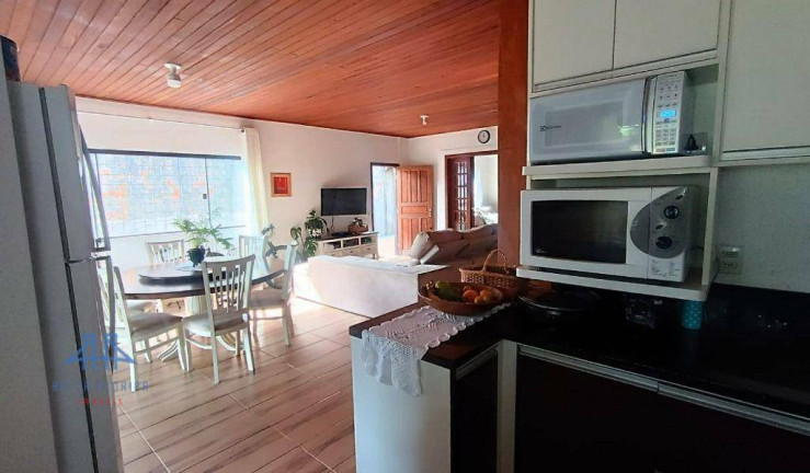Imagem Casa com 3 Quartos à Venda, 200 m² em Cachoeira Do Bom Jesus - Florianópolis Imagem Casa com 3 Quartos à Venda, 200 m² em Cachoeira Do Bom Jesus - Florianópolis