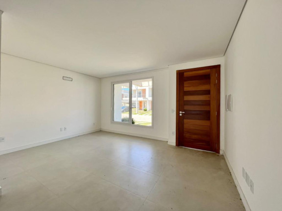 Imagem Casa com 4 Quartos à Venda, em -- - Capao Da Canoa Imagem Casa com 4 Quartos à Venda, em -- - Capao Da Canoa