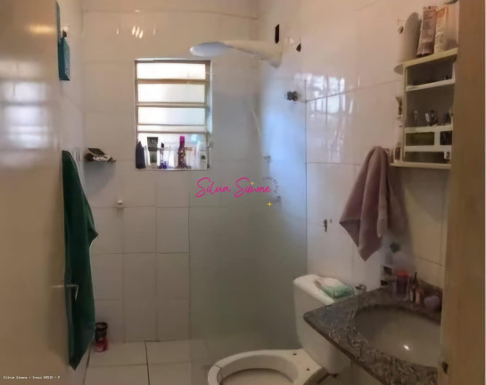 Casa com 2 Quartos à Venda,  em Vila Margarida - São Vicente
