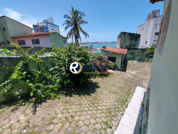 Imagem Casa com 8 Quartos à Venda, 265 m² em Centro - Guarapari Imagem Casa com 8 Quartos à Venda, 265 m² em Centro - Guarapari