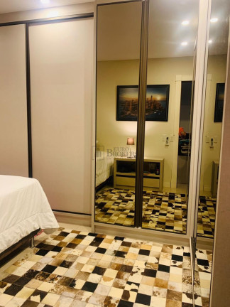 Imagem Casa com 8 Quartos à Venda, 280 m² em Nações - Balneário Camboriú Imagem Casa com 8 Quartos à Venda, 280 m² em Nações - Balneário Camboriú