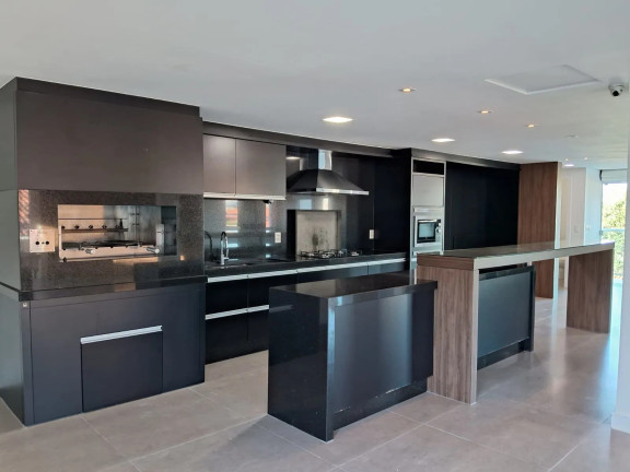 Casa com 4 Quartos à Venda, 180 m² em Estreito - Florianópolis