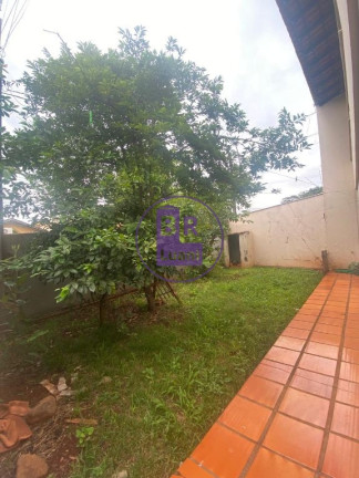 Imagem Sobrado com 5 Quartos para Alugar, 351 m² em Lima Azevedo - Londrina