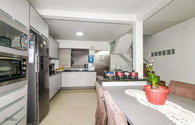 Imagem Imóvel com 3 Quartos à Venda, em Santa Tereza - Porto Alegre Imagem Imóvel com 3 Quartos à Venda, em Santa Tereza - Porto Alegre