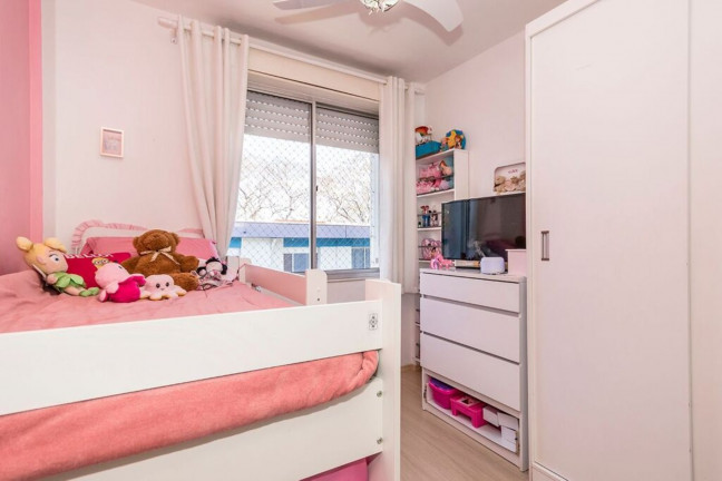 Imagem Imóvel com 2 Quartos à Venda, 47 m² em Cristal - Porto Alegre Imagem Imóvel com 2 Quartos à Venda, 47 m² em Cristal - Porto Alegre