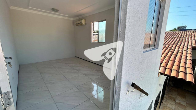 Imagem Casa com 3 Quartos à Venda, 129 m² em Sapiranga - Fortaleza Imagem Casa com 3 Quartos à Venda, 129 m² em Sapiranga - Fortaleza