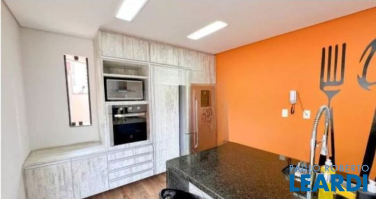 Imagem Apartamento com 3 Quartos à Venda, 173 m² em Vila Bastos - Santo André