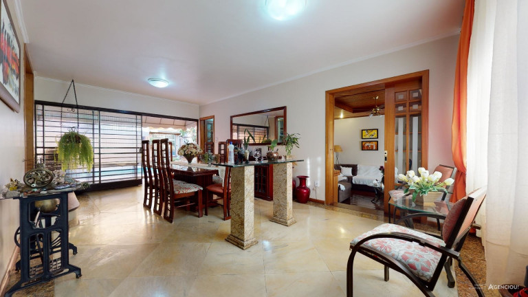 Imagem Apartamento com 3 Quartos à Venda, 250 m² em Cristal - Porto Alegre Imagem Apartamento com 3 Quartos à Venda, 250 m² em Cristal - Porto Alegre