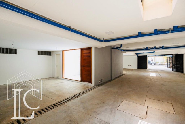 Imagem Casa com 3 Quartos à Venda, 352 m² em Moema - São Paulo