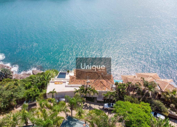 Casa com 5 Quartos para Temporada, 450 m² em Ferradura - Armação Dos Búzios