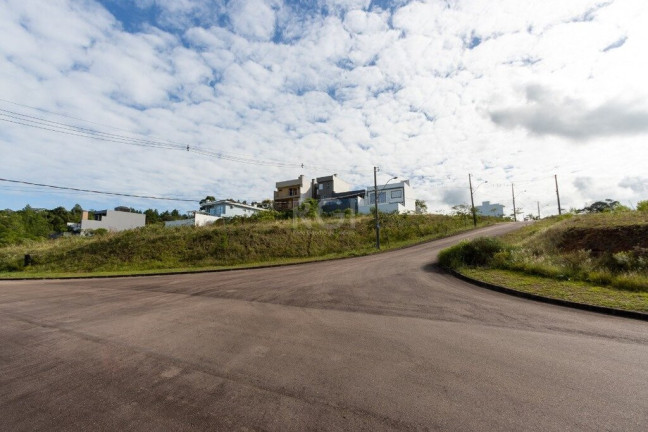 Imagem Terreno à Venda, 218 m² em Vila Nova - Porto Alegre Imagem Terreno à Venda, 218 m² em Vila Nova - Porto Alegre