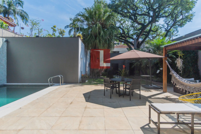 Imagem Casa com 5 Quartos à Venda, 720 m² em Pacaembu - São Paulo Imagem Casa com 5 Quartos à Venda, 720 m² em Pacaembu - São Paulo