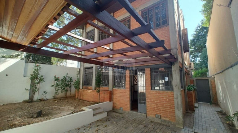 Imagem Casa com 3 Quartos à Venda, 260 m² em Jardim Paulistano - São Paulo Imagem Casa com 3 Quartos à Venda, 260 m² em Jardim Paulistano - São Paulo