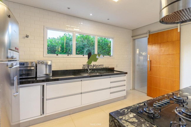Imagem Casa com 3 Quartos à Venda, 313 m²