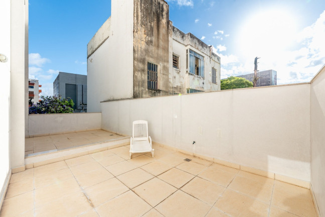Imagem Apartamento com 2 Quartos à Venda, 111 m² em Menino Deus - Porto Alegre Imagem Apartamento com 2 Quartos à Venda, 111 m² em Menino Deus - Porto Alegre