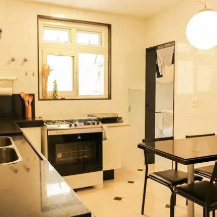 Imagem Apartamento com 4 Quartos à Venda, 206 m² em Copacabana - Rio De Janeiro Imagem Apartamento com 4 Quartos à Venda, 206 m² em Copacabana - Rio De Janeiro