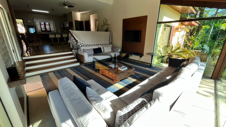 Imagem Casa de Condomínio com 4 Quartos à Venda, 300 m² em Toninhas - Ubatuba Imagem Casa de Condomínio com 4 Quartos à Venda, 300 m² em Toninhas - Ubatuba