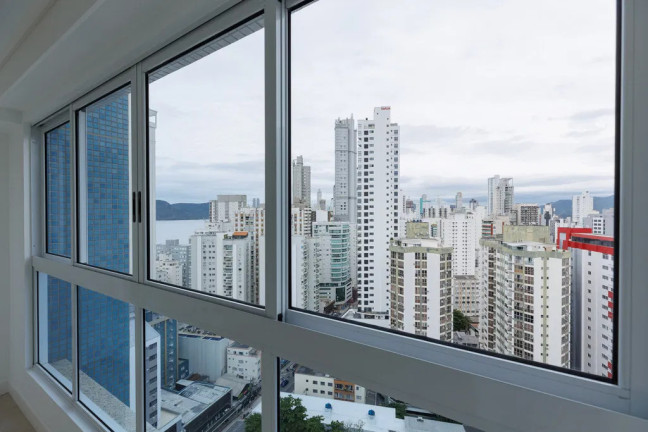 Imagem Apartamento com 2 Quartos à Venda, 252 m² em Centro - Balneário Camboriú