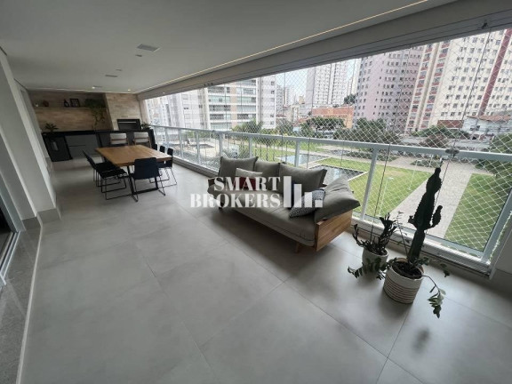 Apartamento com 3 Quartos à Venda, 212 m² em Aclimação - São Paulo