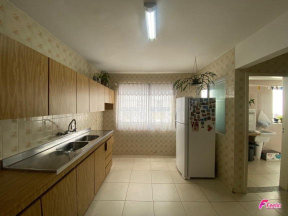 Imagem Apartamento com 4 Quartos à Venda, 122 m² em Centro - Florianópolis Imagem Apartamento com 4 Quartos à Venda, 122 m² em Centro - Florianópolis
