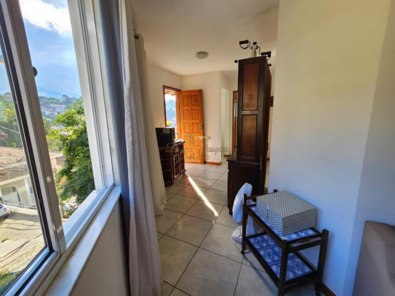 Imagem Casa com 2 Quartos à Venda, 370 m² em Tijuca - Teresópolis Imagem Casa com 2 Quartos à Venda, 370 m² em Tijuca - Teresópolis