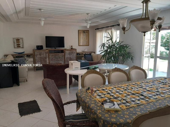 Imagem Casa com 4 Quartos à Venda, 300 m² em Ferradura - Armação Dos Búzios Imagem Casa com 4 Quartos à Venda, 300 m² em Ferradura - Armação Dos Búzios