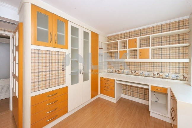 Imagem Apartamento com 4 Quartos à Venda, 283 m² em Moinhos De Vento - Porto Alegre Imagem Apartamento com 4 Quartos à Venda, 283 m² em Moinhos De Vento - Porto Alegre