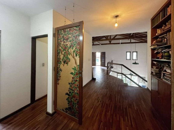 Imagem Casa com 4 Quartos à Venda, 303 m² em Vila Diva - Carapicuíba