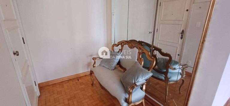 Imagem Apartamento com 4 Quartos à Venda, 207 m²