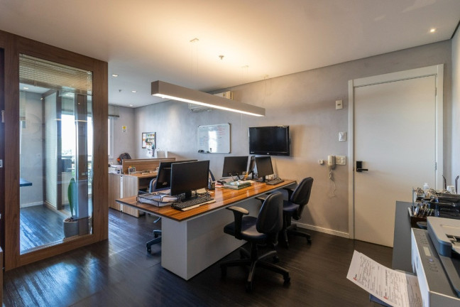 Sala Comercial à Venda, 42 m² em Cidade Monções - São Paulo