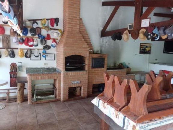 Imagem Imóvel com 3 Quartos à Venda, 220 m² em Pouso Alegre - Santa Isabel
