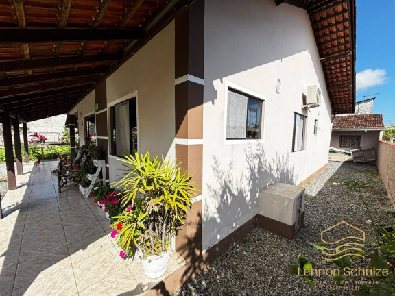 Imagem Casa com 3 Quartos à Venda, 190 m² em Pinheiros - Balneário Barra Do Sul Imagem Casa com 3 Quartos à Venda, 190 m² em Pinheiros - Balneário Barra Do Sul
